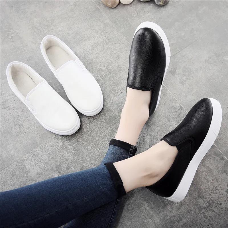 Women's Winter Leather Plush Cotton Shoes Non Slip Large Size Casual Flat Shoes Solid Color Soft Versatile Shoes