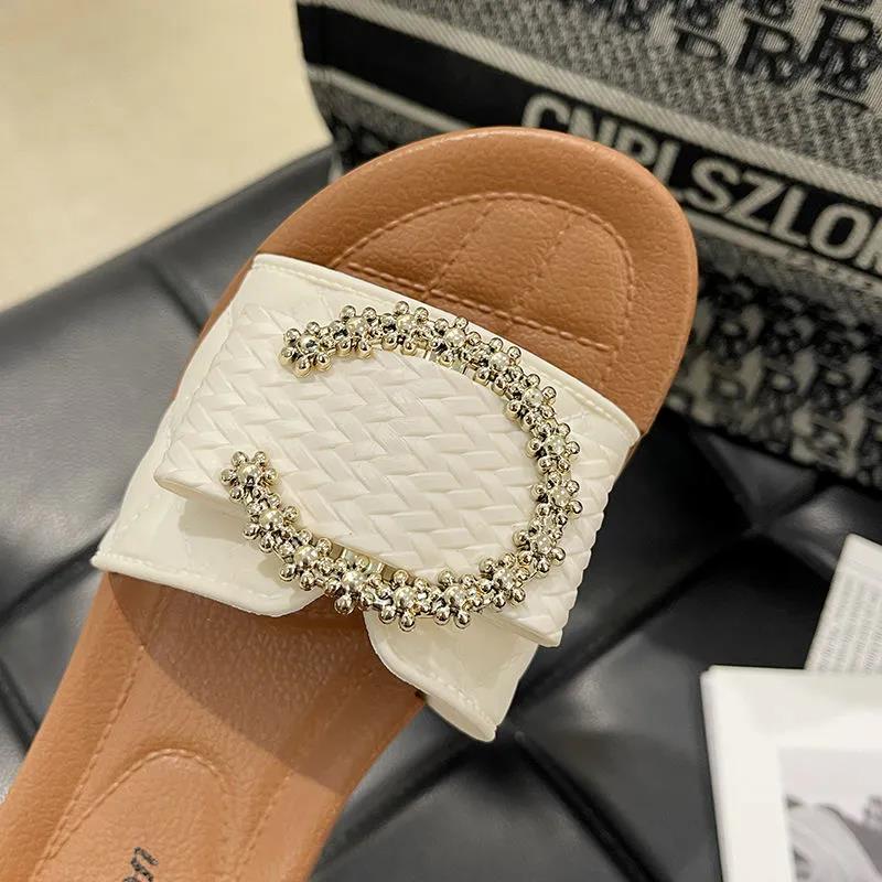 Thick-soled Sandals Women's Summer Outer Wear Non-slip Wear-resistant  Soft-soled  Slippers