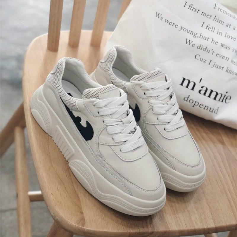 Simple Street Shot Platform Shoes Women All-match white shoes Breathable and comfortable Daddy shoes
