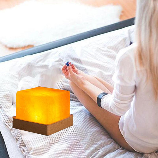 Himalayan Crystal Salt Table Lamp Mini Led Wooden Night Light Usb Desk Lamp Creative Bedside Lamp