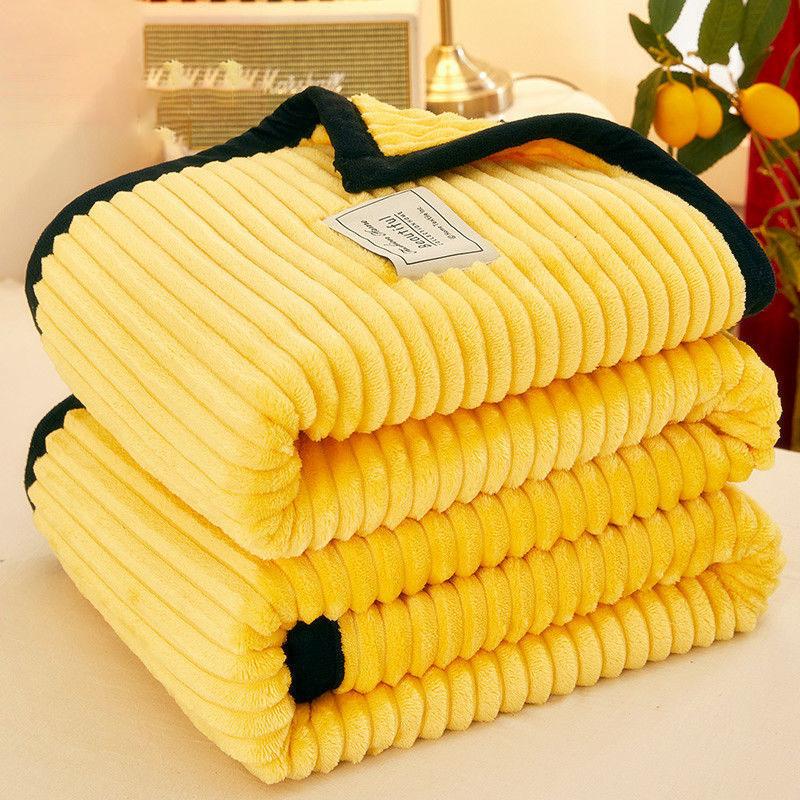 Blanket Thick Coral Fleece Blanket Winter Blanket Quilt Flannel Warm Sheets Office Nap Blanket Bedspread Blanket Floral Modern Blanket for Couch