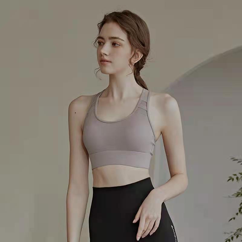 Large Size Sports Underwear Women's Fat Mm Shockproof Running Yoga Vest with Breast Pads and Fitness Bra Workout Tank Tops Push Up Bra Top