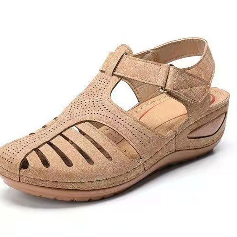 Summer Retro Wedge Sandals for Women Non-Slip Soft-Soled Hole Shoes Beach Shoes Ladies Brown Sandals