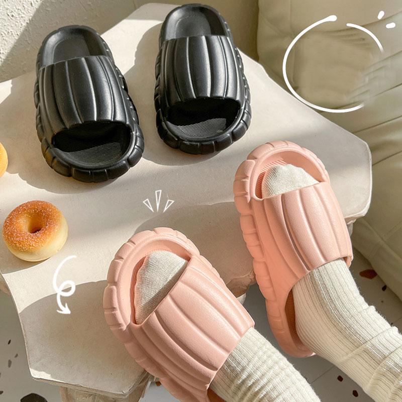 Couple Slippers Summer Solid Color Outdoor Shoes Soft Lightweight Slippers Indoor Bathroom Non-Slip Slippers Thick Sole Slippers Unisex