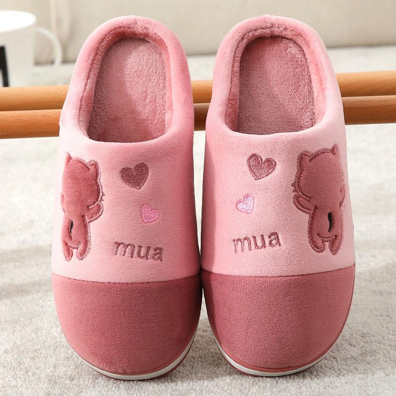 Autumn and Winter Bear Slippers  Indoor Non-slip Warm Dirt-resistant Flat Shoes  A Must-have for Leisure and Home Furnishing