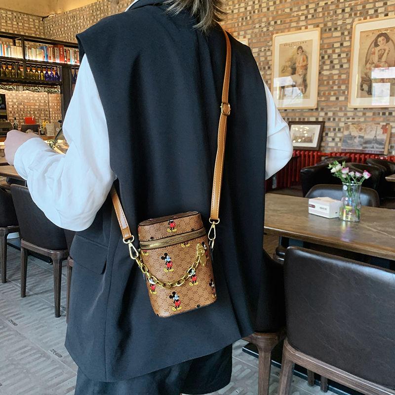 Net Red Small Bag Female Korean Fashion Mobile Phone Bag Super Fire All-match Chain Shoulder Messenger Bag