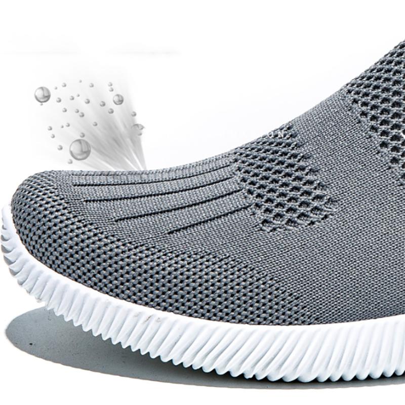 Ladies Sports Wind Flying Knit Slip-on Shoes Summer Comfortable and Breathable Sneakers