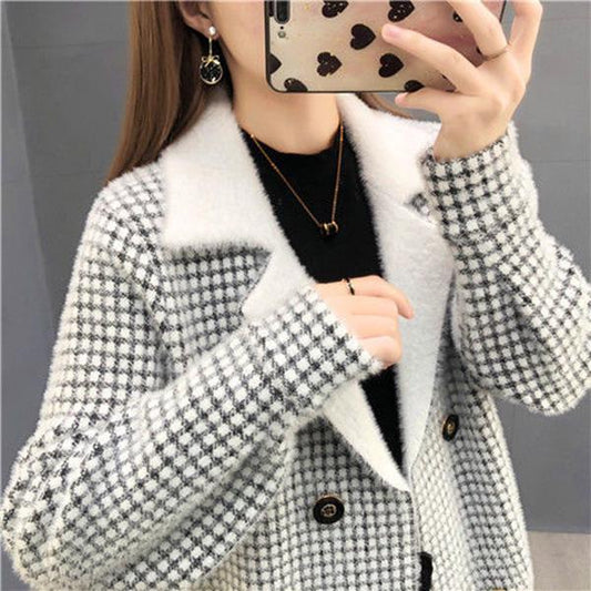 Autumn and Winter Fashion Knitted Cardigan Lapel Long-sleeved Warm Sweater Short Thick Casual Jacket