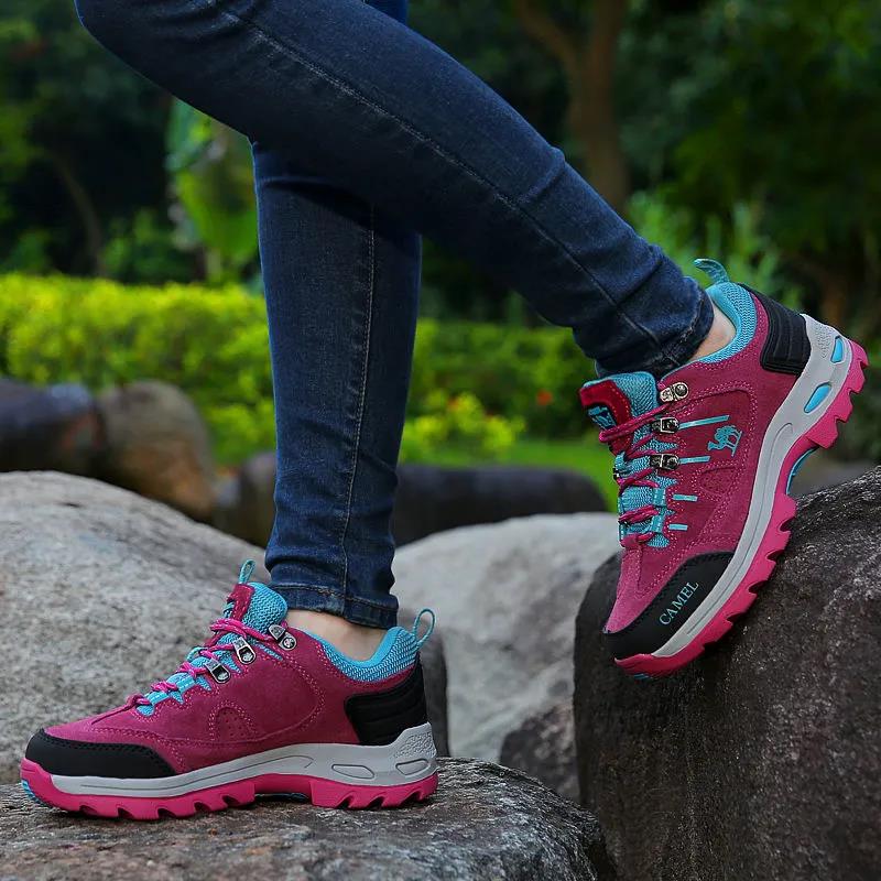 Outdoor Hiking Shoes Women's Lightweight Wear-resistant Mountain Climbing Hiking Shoes Waterproof Large Size Leather Sports Shoes