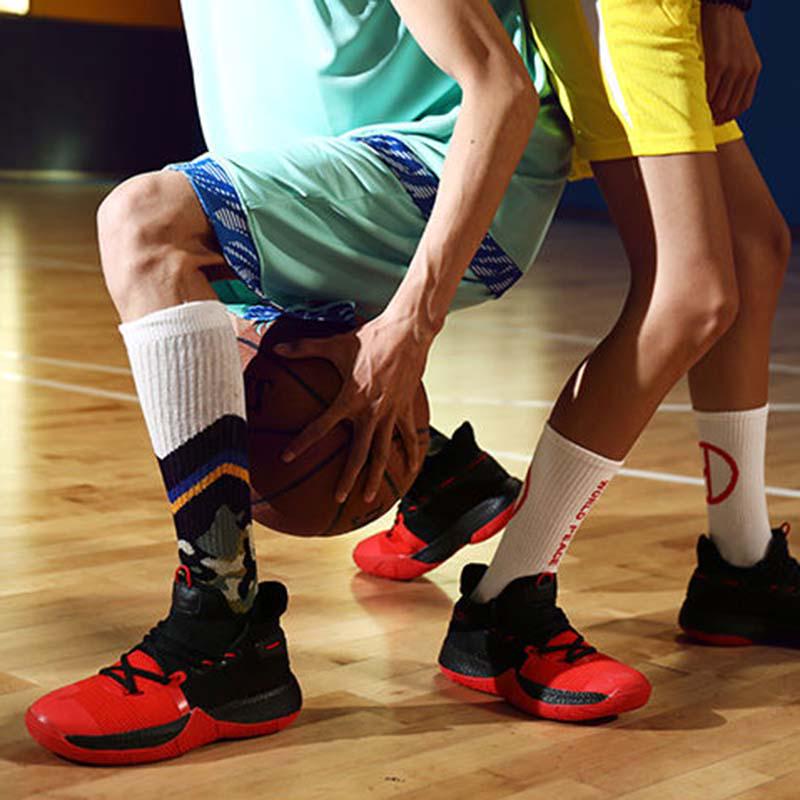 Size 35-46 Men Non-slip Shockproof Basketball Shoes Sneakers  Lightweight Breathable Running Shoes