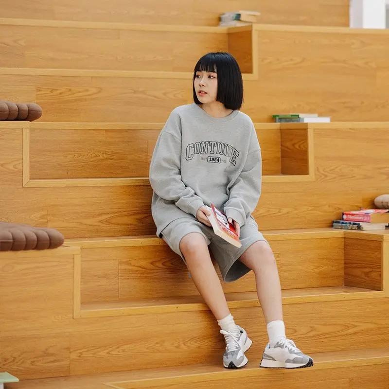 2PCS Spring and Autumn Sports Suit Women's Lazy Wind Solid Color Casual Sweater + Loose Shorts Suit Two-piece Set Hip Hop Athletic Clothing Sets