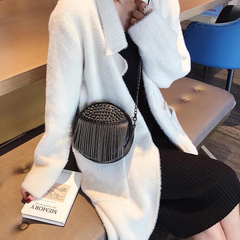 Tassel Rivet Round Bag Metal Chain Pu Leather Messenger Bag Women Outing Trip Crossbody Bags Black