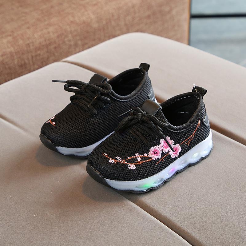 LED Flashing Shoes Embroidery Childrens Flowers Leisure Shoes Breathable Non-slip Kids Sports Shoes Sneakers