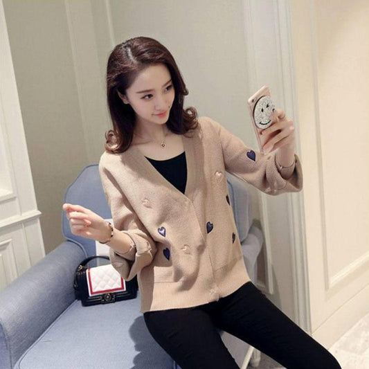 Spring and Autumn Fashion Simple Coat V-neck Loose Cardigan Top Love Pattern Female Sweater
