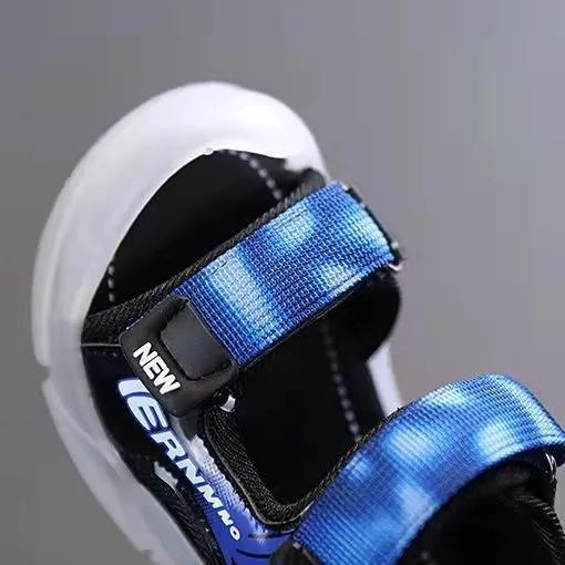 Baby Sandals Summer Boys Light-up Sandals Baotou Anti-kick Beach Shoes 1-2-3 Years Old Soft Bottom Toddler Shoes