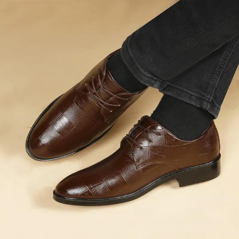 Men's Leather Shoes British Style Pointed Business Formal Leather Shoes Youth Students Comfortable Breathable Leather Shoes Wedding Groom Shoes
