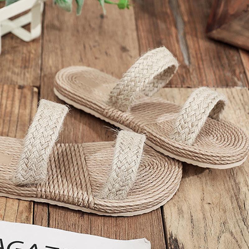 Sandals Flip-flops Women's Summer Wear Retro Flat-bottomed Cute Non-slip Holiday Beach Shoes Fashion