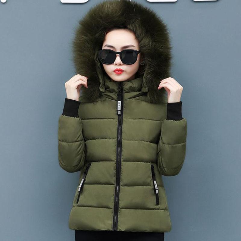 Short Down Jacket Winter Women's Thick Slim-fit Jacket with Big Fur Collar Plus Size Jacket