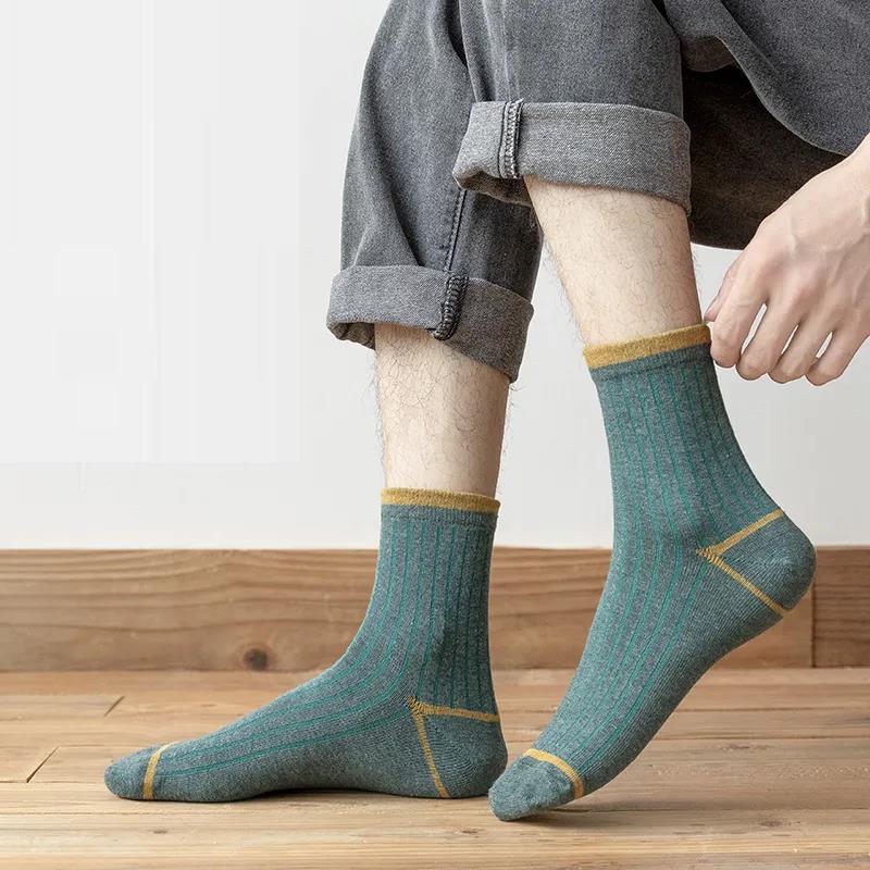 Men's Combed Cotton Tube Socks Winter Fashion Striped Socks Sweat-absorbent and Breathable Five Pairs of Cotton Socks