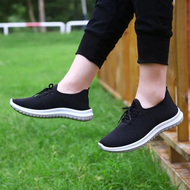Running Shoes Men's Spring and Summer Sports Casual Non-slip Shoes Breathable and Comfortable