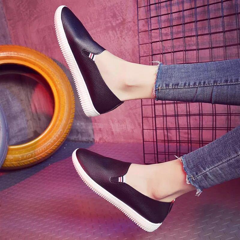 Women's Sneakers White Flat Shoes Hollow Ladies Loafers Pu Leather Slip on Shoes Low-heel Casual Shoes Espadrilles