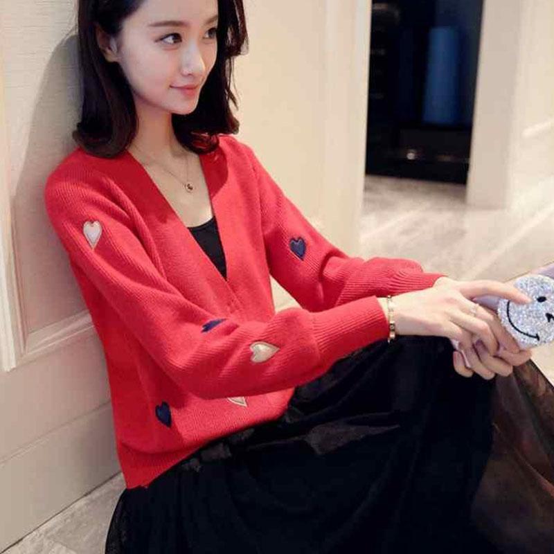 Spring and Autumn Fashion Simple Coat V-neck Loose Cardigan Top Love Pattern Female Sweater
