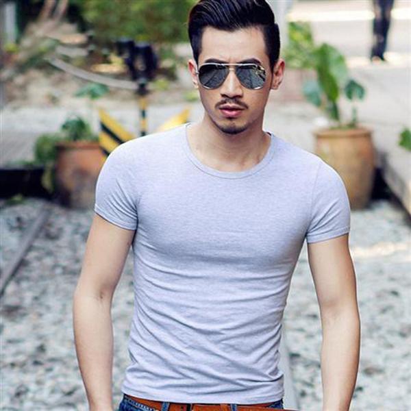 Short-sleeved T-shirt Men's Round Neck Slim Fitness Solid Color Half-sleeved Black and White Tide Bottoming Shirt T-shirt Men