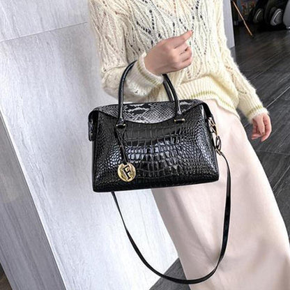 Women's Bag European and American Fashion Patent Leather Shiny Crocodile Pattern Large Capacity Single-shoulder Messenger Handbag