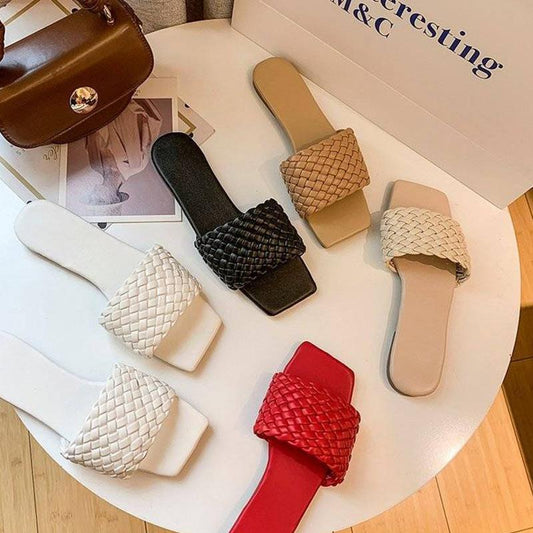 Slippers Women's Outdoor Wear Summer Sandals and Slippers Beach Flat Woven Flip Flops Fashion Lazy Home Slippers
