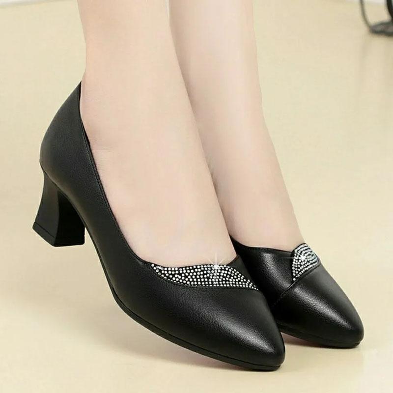 Spring and Summer Single Shoes Soft Bottom Shoes Thick with Casual Shoes Shallow Shoes Women's Shoes Black Leather Shoes