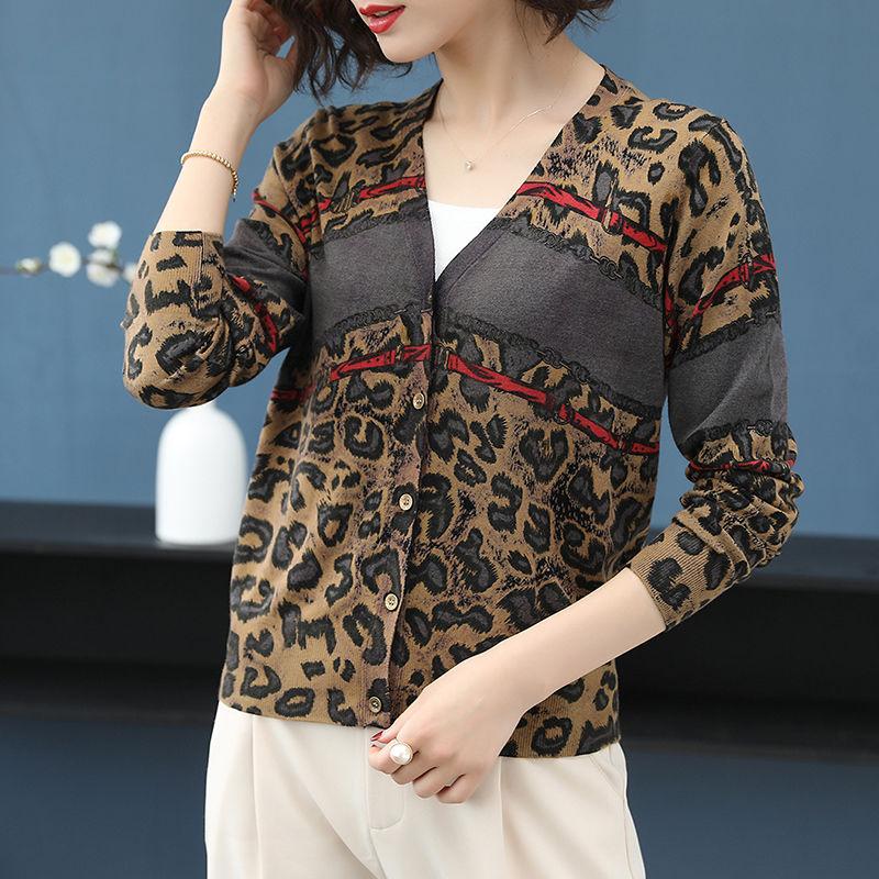 Women's Printed Wool Cardigan Thin Knitted Leopard Cardigan All-match Short  V-neck Knit Jacket Outwear