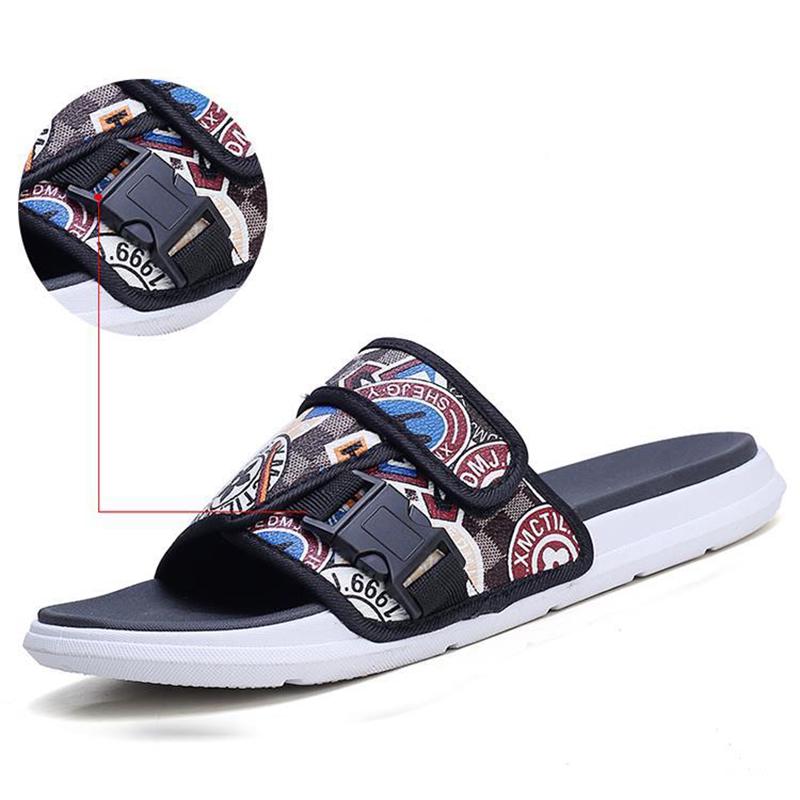 Summer Men's Net Red Sandals and Slippers Non-slip Soft Bottom 2020 Tide Flat Bottom Couple Wear Slippers Korean Version