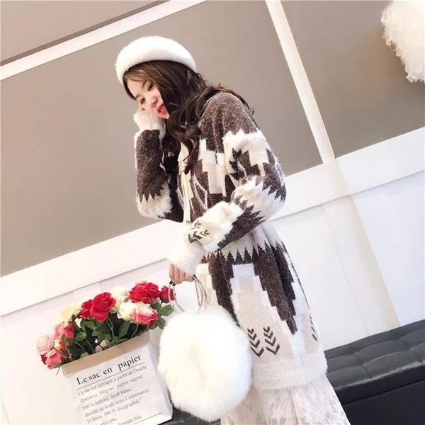 Mid-length Loose Color Sweater Spring and Autumn Pullover Knit Bottoming Shirt Splicing Color Long-sleeved Bright Top