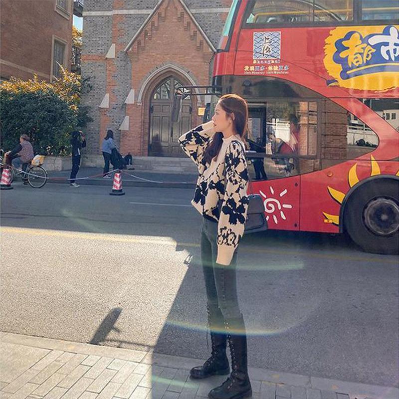Autumn Winter  Women Fashion Sweater Casual Knitting Sweater Retro V-neck  Pullovers Loose Casual Long Sleeve Sweater