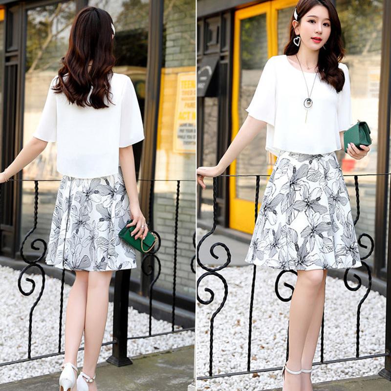 Set Chiffon Dress Female Niche Sweet Wind Is Thin Two-piece Skirt Round Neck Short-sleeved Top A-line Short Skirt Chiffon Fabric Light and Breathable
