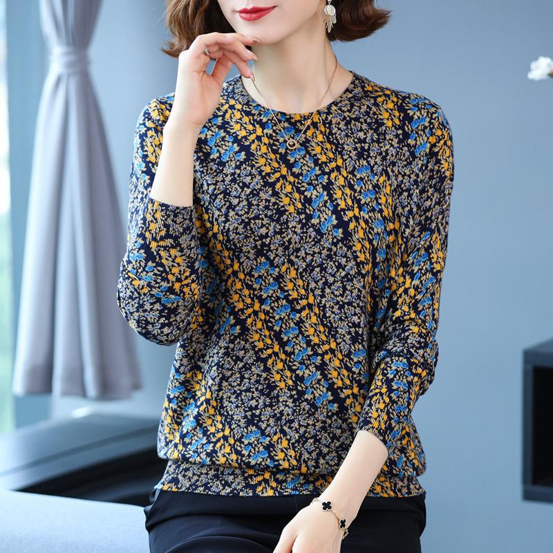 Autumn and Winter Printing Bottoming Shirt Women's Plus Size Casual Sweater Fashion Round Neck Printed Sweater
