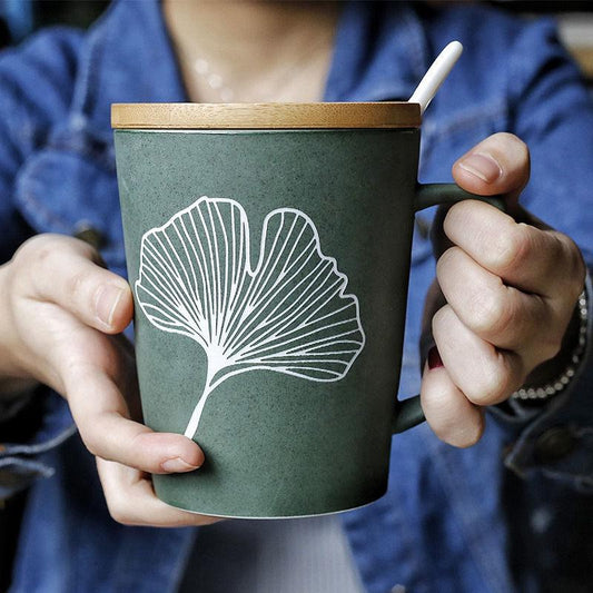 520ml Leaf Pattern Ceramic Coffee Mug with Lid Spoon Large Capacity Frosted Water Cup Office Coffee Tea Cup Kitchen Utensils