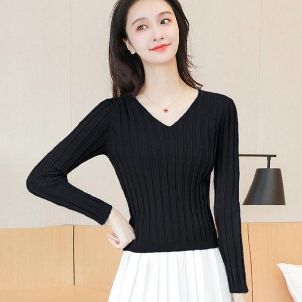 Autumn and Winter Knitted V-neck Sweater All-match Slim Short Top Small Simple Solid Color Female Bottoming Shirt