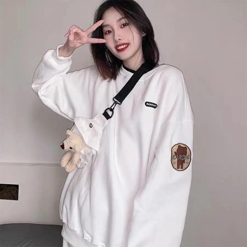 Little Bear White Sweater Female Spring and Autumn Thin Round Neck Loose Middle School Student Jacket + Bag