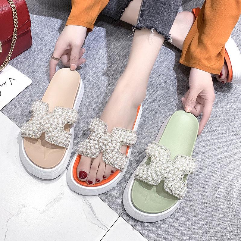 Sandals and slippers women wear summer flat bottom pearl rhinestone slippers net red wild word drag