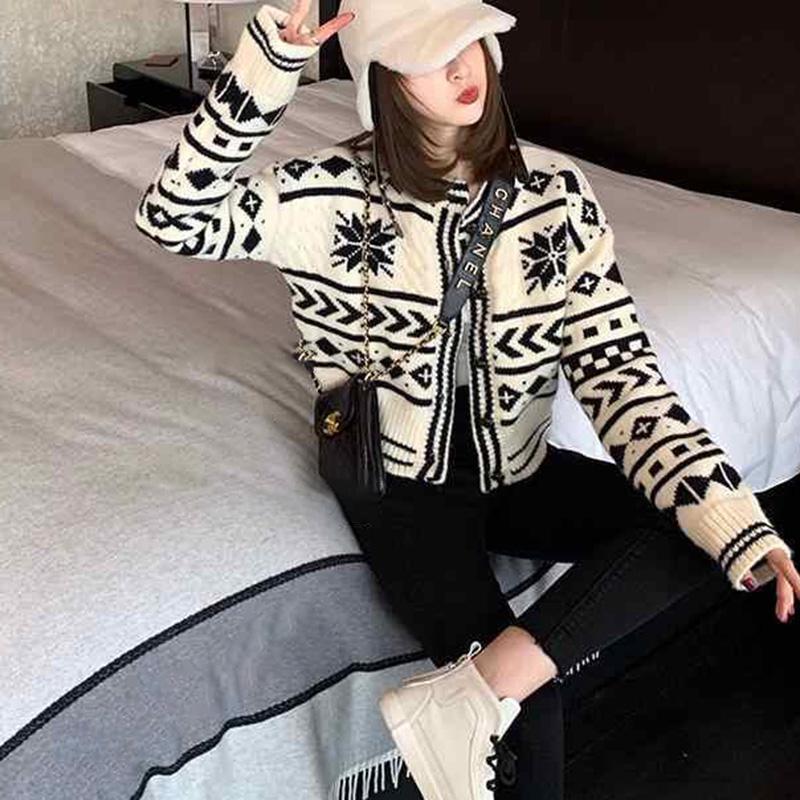 Spring and Autumn Short Cardigan Jacket Printed Splicing Color Loose Sweater Retro Thin All-match Top