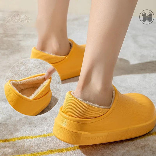 Women's Warm and Comfortable Flat Cotton Shoes In Winter Waterproof and Velvet Padded Non-slip Shoes