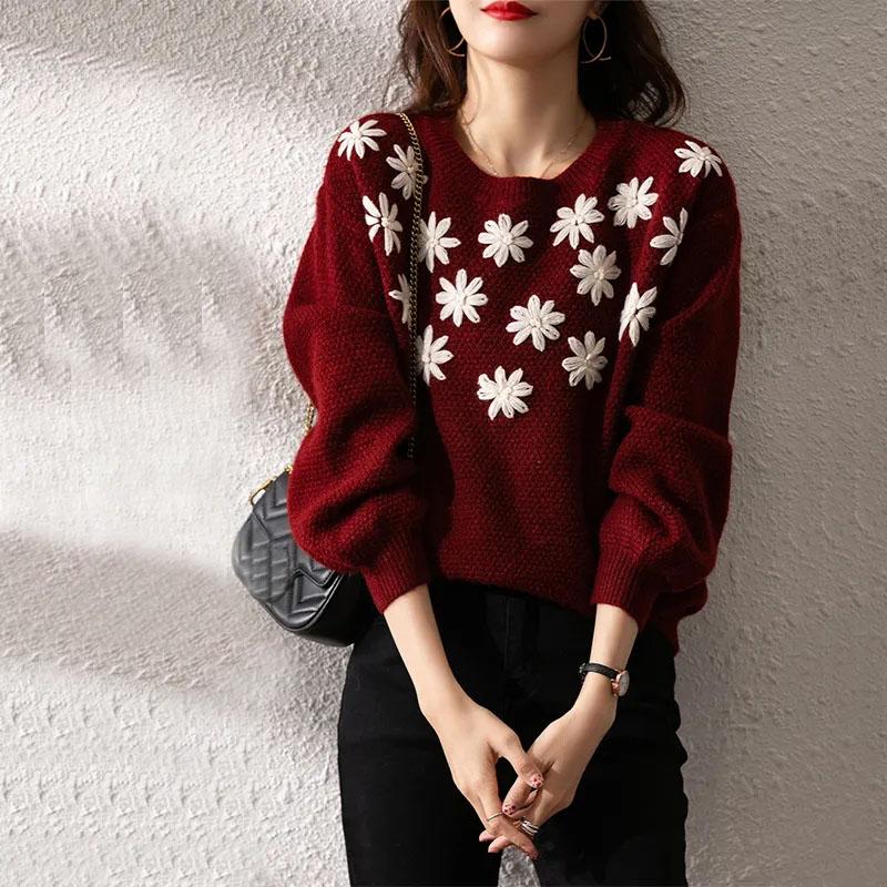 Sweater Women's Plate Flower Round Neck Pullover Knitwear Korean Loose Solid Color Ladies Style Trending Sweater Autumn Winter