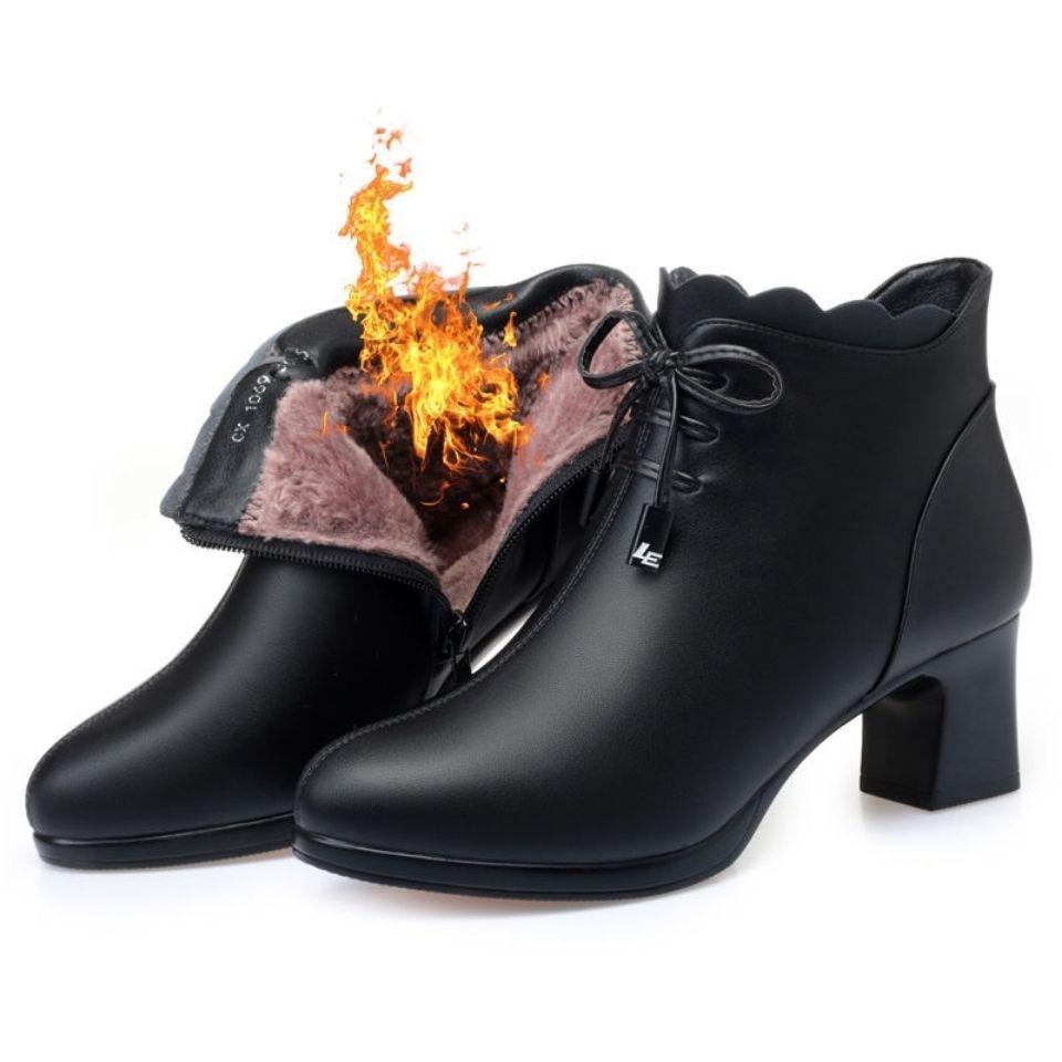Women's Autumn and Winter Warm and Comfortable Cotton Boots Short Tube Plus Suede Leather Shoes