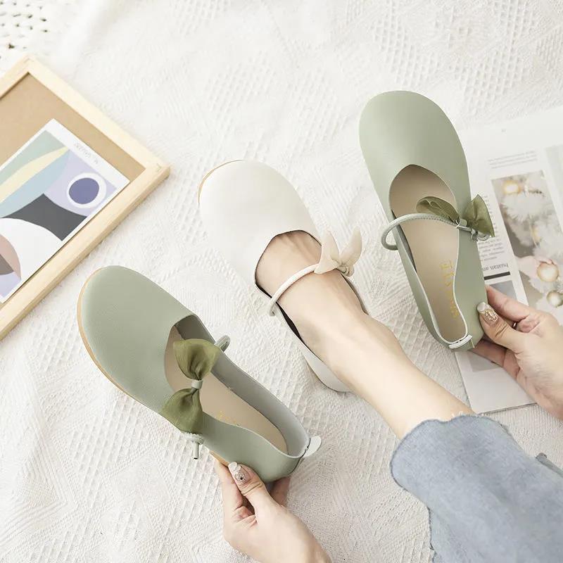 Round-toed Peas Shoes Women's Flat-bottomed Soft-soled Loafers Comfortable Light Simple and Sweet Retro Leather Shoes
