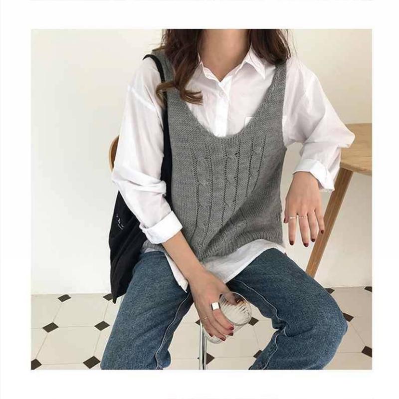 Autumn and Winter Women's V-neck Knitted Pullover Sleeveless Wild Vest with Retro Twist Bottoming