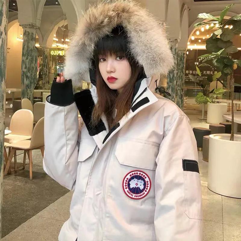 Men's and Women's Mid-length Down Jacket Thickened Tooling Canadian Style Couple Goose Loose Jacket Pie To Overcome Fur Collar Warm Cotton Clothing