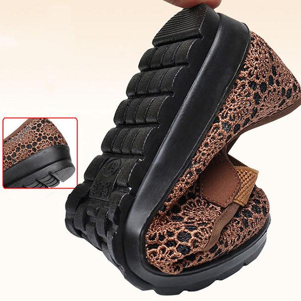 Female Spring Solid Color Soft Sole Flat Hollow Out Shoes Women's Summer Large Size Breathable Mesh Shoes