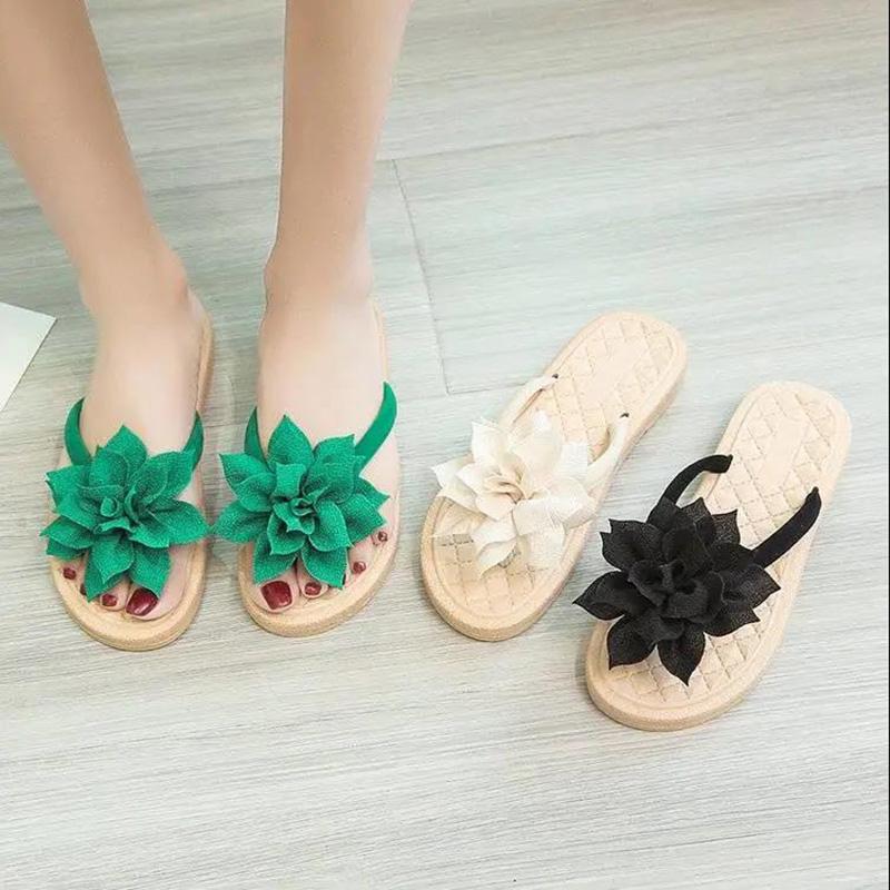 Wear Flat-bottomed Flip Flops and Thick-bottomed Sandals In Summer Women's Flower Slippers Women's Seaside Beach Non-slip Holiday Flip-flop Sandals