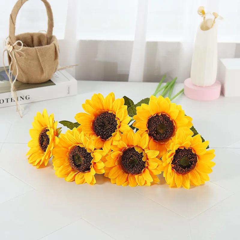 Sunflower Simulation Bouquet Decoration Dried Flowers Fake Flowers Picnic Plastic Flower Decoration Decoration Hand Holding Home Decoration